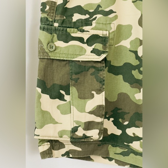 Signature by Levi Strauss & Co. Men's Cargo 10” Camo Shorts Waist 33” NWT - Picture 6 of 13